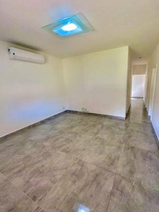 Imagem Casa com 3 Quartos à Venda, 210 m² em Várzea Das Moças - Niterói Imagem Casa com 3 Quartos à Venda, 210 m² em Várzea Das Moças - Niterói