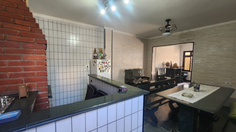Imagem Casa com 3 Quartos à Venda, 185 m² em Embaré - Santos Imagem Casa com 3 Quartos à Venda, 185 m² em Embaré - Santos