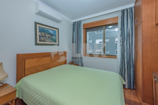 Imagem Apartamento com 3 Quartos à Venda, 196 m² em Auxiliadora - Porto Alegre
