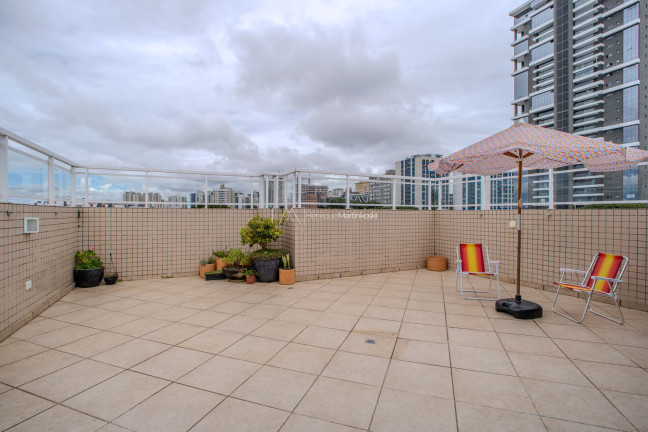 Imagem Apartamento com 3 Quartos à Venda, 204 m² em água Verde - Curitiba