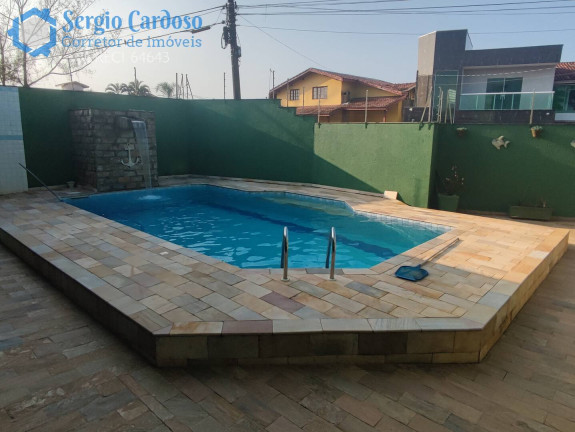 Casa com 4 Quartos à Venda, 205 m² em Bopiranga - Itanhaém
