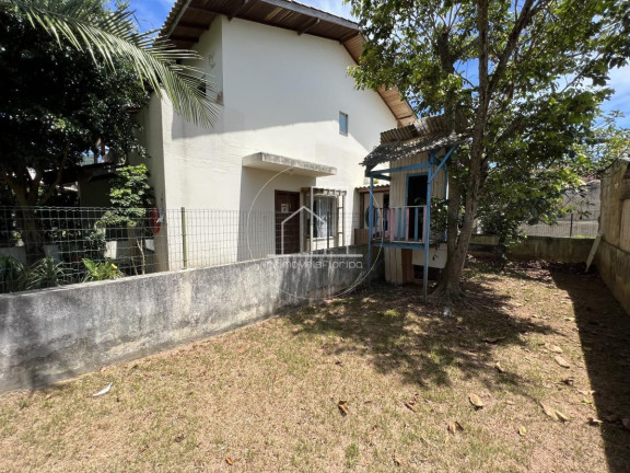Imagem Casa com 3 Quartos à Venda, 230 m² em São João Do Rio Vermelho - Florianópolis Imagem Casa com 3 Quartos à Venda, 230 m² em São João Do Rio Vermelho - Florianópolis