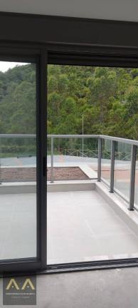 Imagem Casa com 3 Quartos à Venda, 200 m² em Tamboré - Santana De Parnaíba Imagem Casa com 3 Quartos à Venda, 200 m² em Tamboré - Santana De Parnaíba