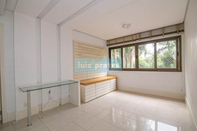 Imagem Apartamento com 3 Quartos à Venda, 190 m² em Petrópolis - Porto Alegre