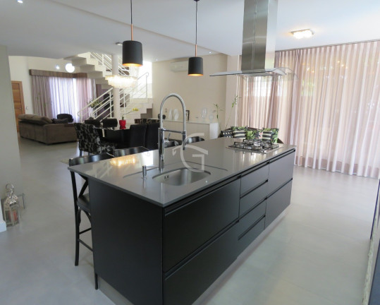 Imagem Casa com 3 Quartos à Venda, 300 m² em Anita Garibaldi - Joinville