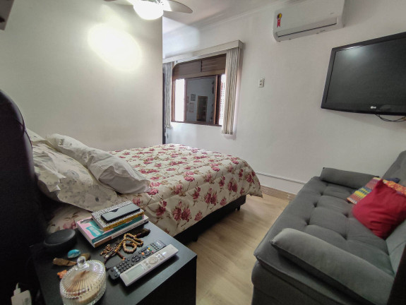 Imagem Casa com 3 Quartos à Venda, 251 m² em Marapé - Santos