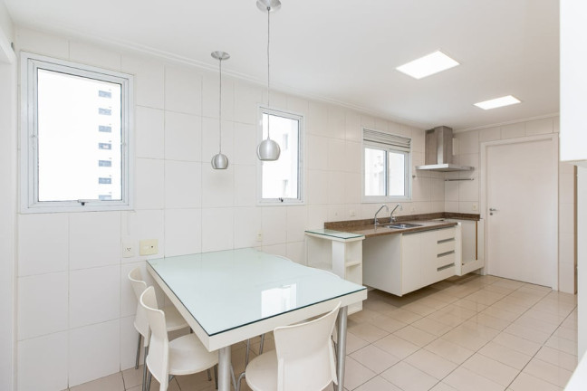 Imagem Imóvel com 3 Quartos à Venda, 158 m² em Moema - São Paulo
