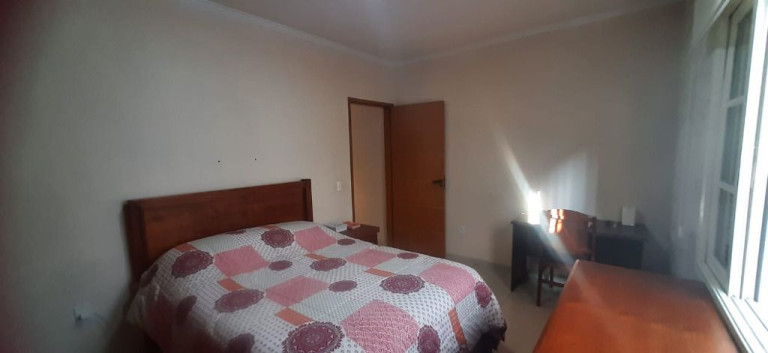 Imagem Casa com 2 Quartos à Venda, 140 m² em Vila Luzita - Santo André Imagem Casa com 2 Quartos à Venda, 140 m² em Vila Luzita - Santo André