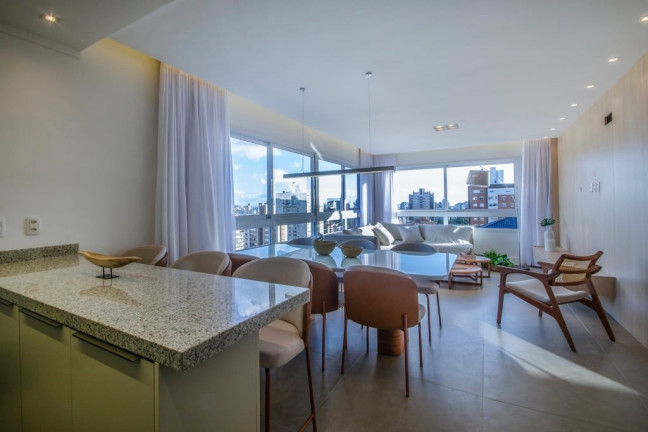 Imagem Apartamento com 3 Quartos à Venda, 250 m² em Auxiliadora - Porto Alegre