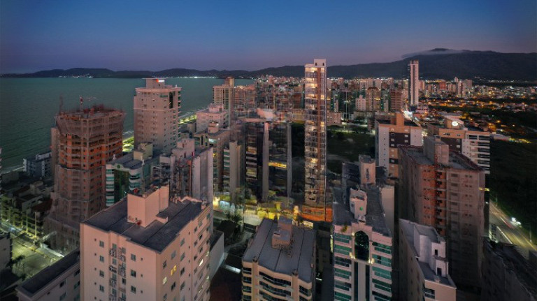 Imagem Apartamento com 4 Quartos à Venda, 155 m² em Meia Praia - Itapema