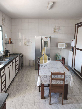 Imagem Casa com 3 Quartos à Venda, 250 m² em Centro - Caçapava