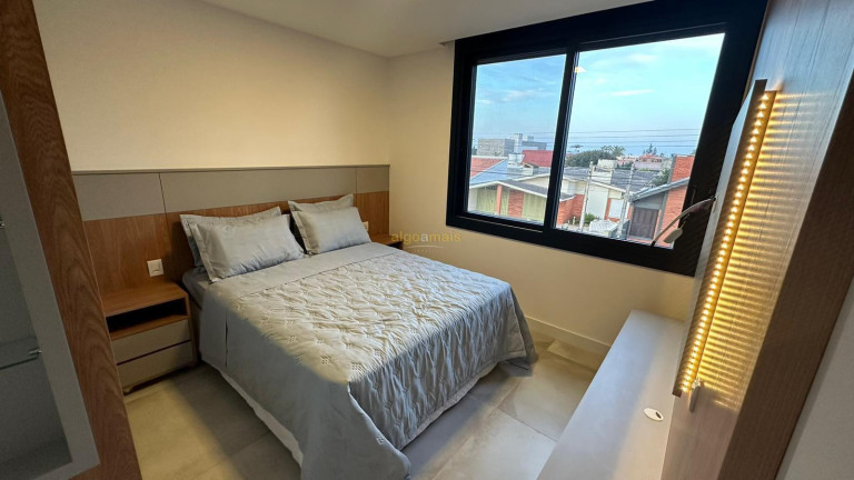 Imagem Imóvel com 5 Quartos à Venda, 240 m² em Centro - Xangri-lá Imagem Imóvel com 5 Quartos à Venda, 240 m² em Centro - Xangri-lá