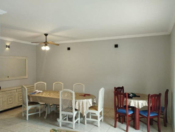 Imagem Casa à Venda, 300 m² em Enseada - Guarujá Imagem Casa à Venda, 300 m² em Enseada - Guarujá