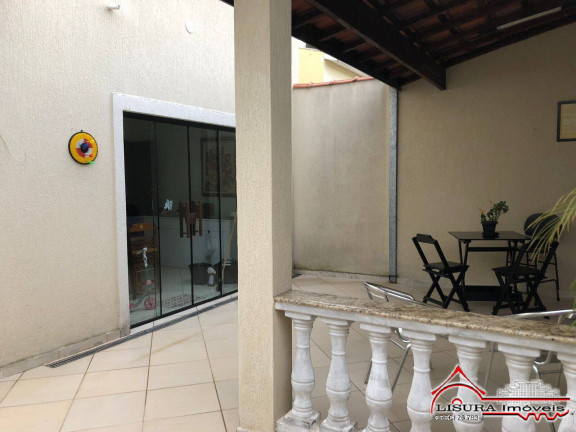 Imagem Casa com 3 Quartos à Venda, 235 m² em Loteamento Villa Branca - Jacareí