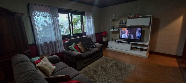 Imagem Casa com 4 Quartos à Venda, 332 m² em Agriões - Teresópolis Imagem Casa com 4 Quartos à Venda, 332 m² em Agriões - Teresópolis