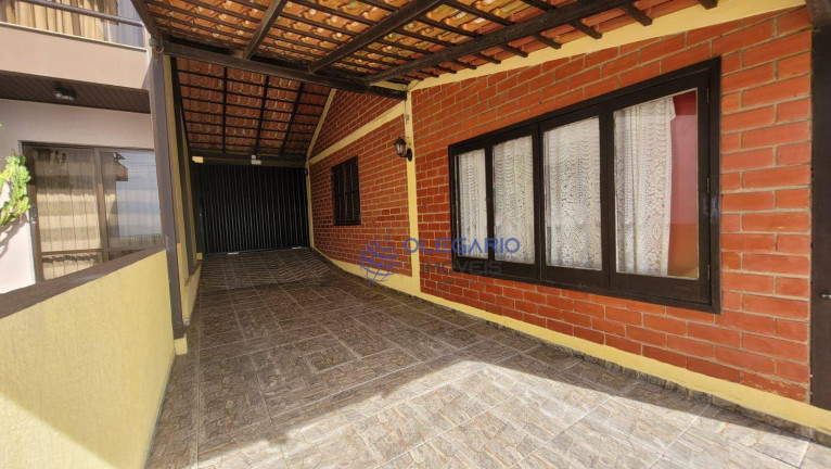 Imagem Edifício Residencial com 9 Quartos à Venda, 313 m² em Armação - Penha Imagem Edifício Residencial com 9 Quartos à Venda, 313 m² em Armação - Penha