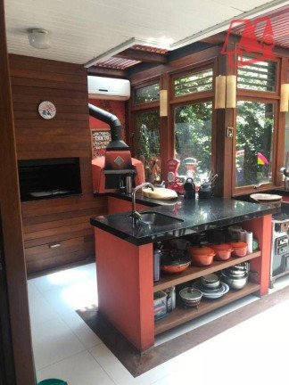 Imagem Casa com 3 Quartos à Venda, 450 m² em Bela Vista - Porto Alegre
