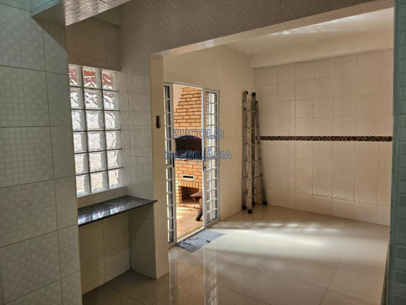 Imagem Sobrado com 3 Quartos à Venda, 156 m² Imagem Sobrado com 3 Quartos à Venda, 156 m²