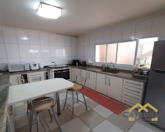 Imagem Casa com 3 Quartos à Venda, em Vila Esperança - Jundiaí Imagem Casa com 3 Quartos à Venda, em Vila Esperança - Jundiaí