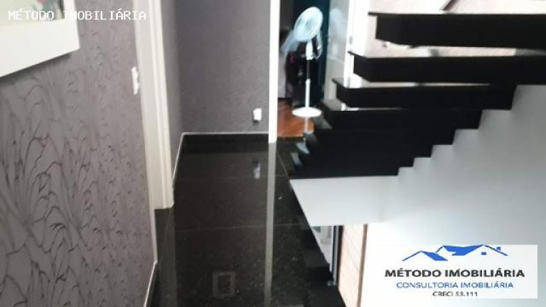 Imagem Casa com 3 Quartos à Venda, 231 m² em Jardim - Santo André