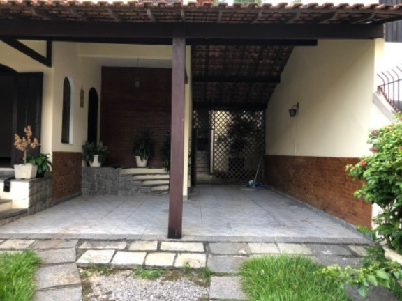 Imagem Casa com 4 Quartos à Venda, 400 m² em São Francisco - Niterói Imagem Casa com 4 Quartos à Venda, 400 m² em São Francisco - Niterói