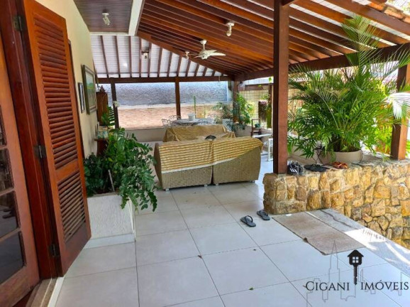 Imagem Casa de Condomínio com 3 Quartos à Venda, 450 m² em Barra Da Tijuca - Rio De Janeiro Imagem Casa de Condomínio com 3 Quartos à Venda, 450 m² em Barra Da Tijuca - Rio De Janeiro