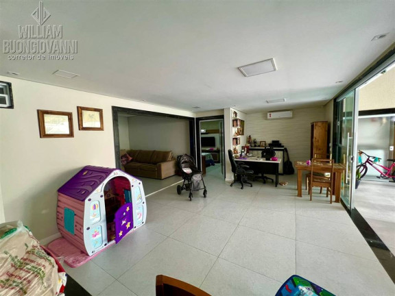 Imagem Casa com 3 Quartos à Venda, 162 m² em Florida - Praia Grande Imagem Casa com 3 Quartos à Venda, 162 m² em Florida - Praia Grande