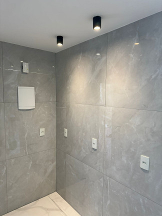 Imagem Imóvel com 2 Quartos à Venda, 80 m² em Icaraí - Niterói Imagem Imóvel com 2 Quartos à Venda, 80 m² em Icaraí - Niterói