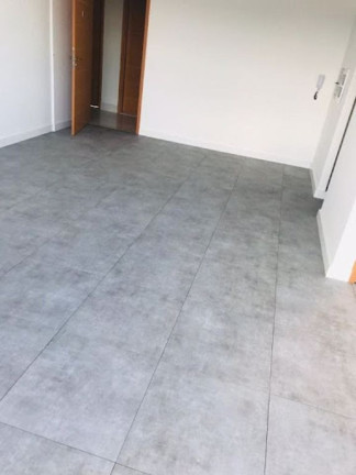 Sala Comercial à Venda, 46 m² em Alvinópolis - Atibaia