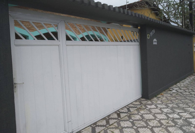 Imagem Casa com 3 Quartos à Venda, 330 m² em Centro - Ubatuba Imagem Casa com 3 Quartos à Venda, 330 m² em Centro - Ubatuba