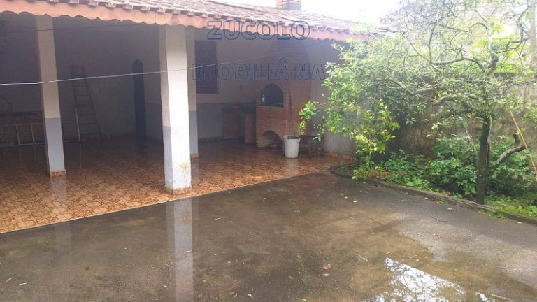 Casa com 1 Quarto à Venda, 800 m²