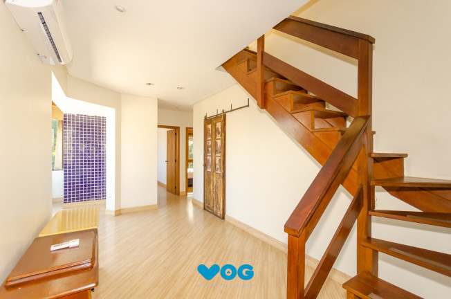 Imagem Imóvel com 2 Quartos à Venda, 135 m² em Petrópolis - Porto Alegre Imagem Imóvel com 2 Quartos à Venda, 135 m² em Petrópolis - Porto Alegre