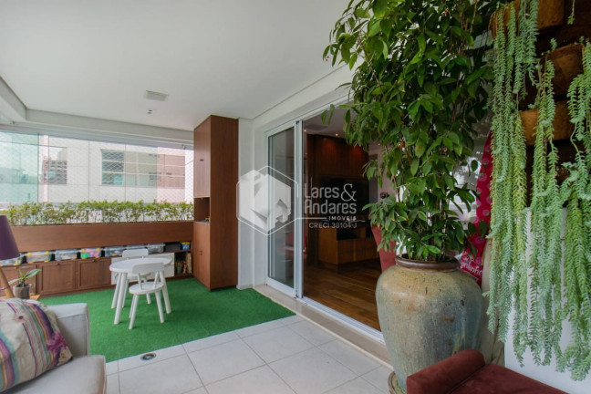 Imagem Apartamento com 4 Quartos à Venda, 201 m² em Itaim Bibi - São Paulo