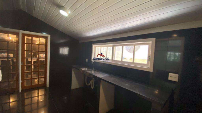Imagem Sobrado com 3 Quartos à Venda, 360 m² em São João Do Rio Vermelho - Florianópolis