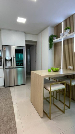 Imagem Apartamento com 3 Quartos à Venda, 140 m² em Centro - Balneário Camboriú Imagem Apartamento com 3 Quartos à Venda, 140 m² em Centro - Balneário Camboriú
