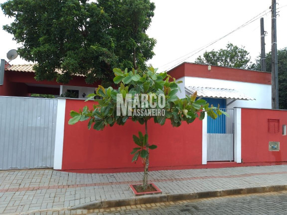 Imagem Casa com 3 Quartos à Venda, 360 m² em Paranaguamirim - Joinville Imagem Casa com 3 Quartos à Venda, 360 m² em Paranaguamirim - Joinville
