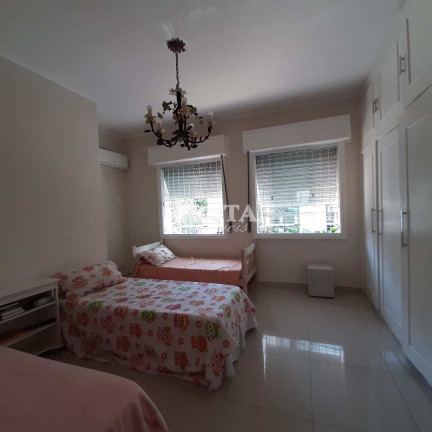Imagem Casa com 3 Quartos à Venda, 140 m² em Boqueirão - Santos
