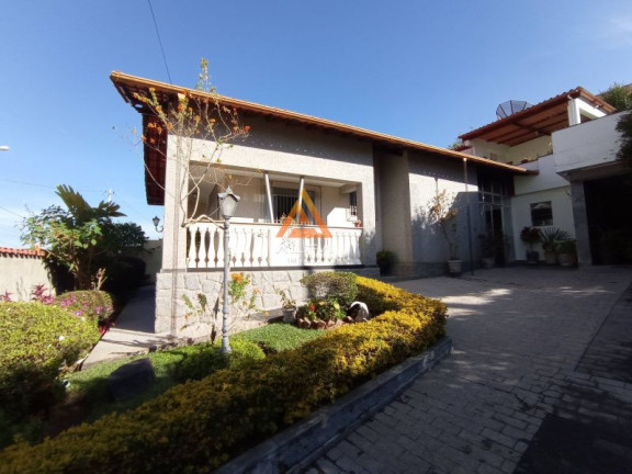 Imagem Casa com 4 Quartos à Venda, 500 m²