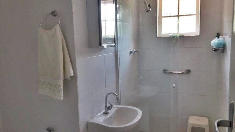Imagem Casa com 5 Quartos à Venda, 500 m² em Pessegueiros - Teresópolis