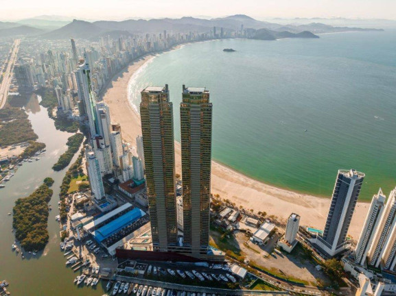 Imagem Apartamento com 4 Quartos à Venda, 261 m² em Centro - Balneário Camboriú Imagem Apartamento com 4 Quartos à Venda, 261 m² em Centro - Balneário Camboriú