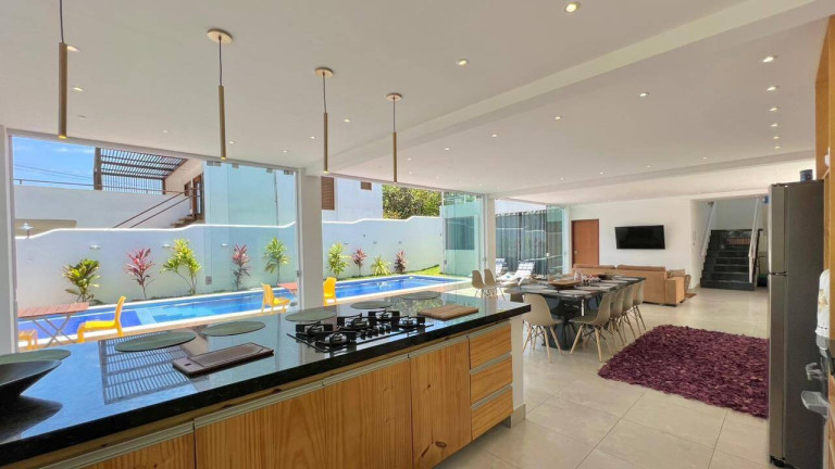 Imagem Casa com 5 Quartos à Venda, 460 m² em Centro - Tibau Do Sul Imagem Casa com 5 Quartos à Venda, 460 m² em Centro - Tibau Do Sul