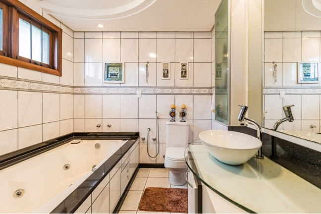 Imagem Casa com 4 Quartos à Venda, 275 m² em Jardim Itu - Porto Alegre