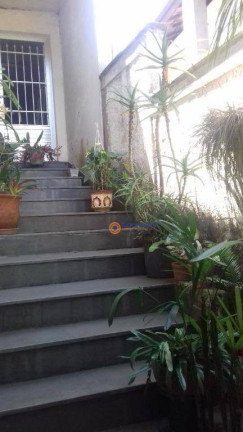 Imagem Sobrado com 3 Quartos à Venda, 217 m² em Quarta Divisão - Ribeirão Pires