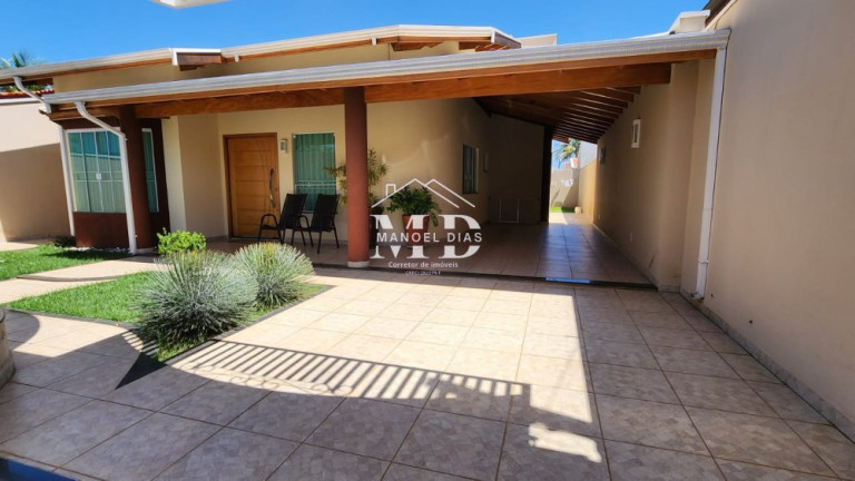 Casa com 3 Quartos à Venda, 325 m² em Jardim Conservani - Artur Nogueira