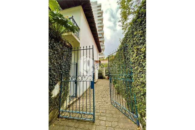 Casa com 4 Quartos à Venda, 220 m² em Paraíso - São Paulo