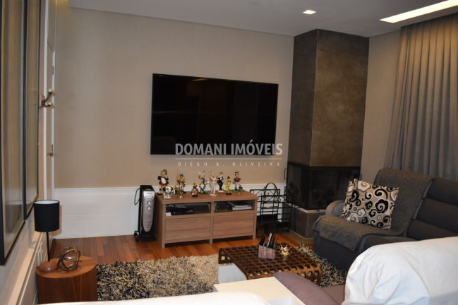 Imagem Imóvel com 4 Quartos à Venda, 101 m² em Região De Capivari - Campos Do Jordão Imagem Imóvel com 4 Quartos à Venda, 101 m² em Região De Capivari - Campos Do Jordão
