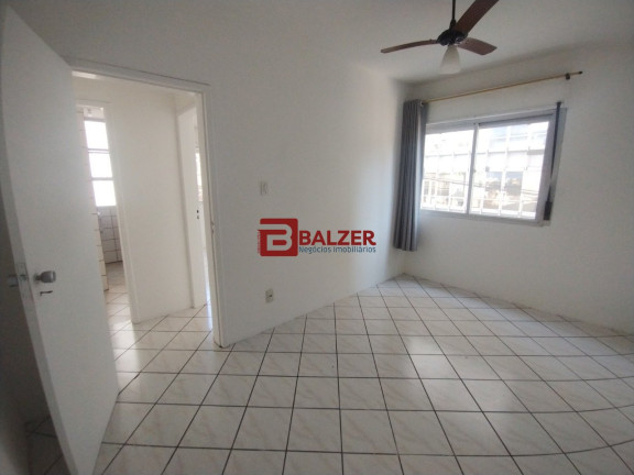 Imagem Apartamento com 2 Quartos à Venda, 88 m² em Centro - Florianópolis