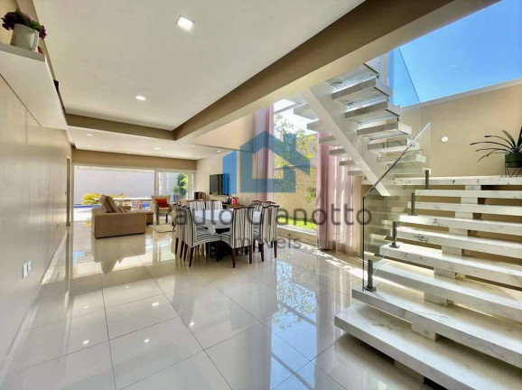 Imagem Casa de Condomínio com 4 Quartos à Venda, 315 m² em Granja Viana - Cotia Imagem Casa de Condomínio com 4 Quartos à Venda, 315 m² em Granja Viana - Cotia