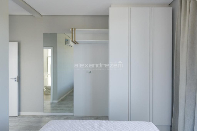 Imagem Sobrado com 3 Quartos à Venda, 234 m² em Canto Grande - Bombinhas Imagem Sobrado com 3 Quartos à Venda, 234 m² em Canto Grande - Bombinhas