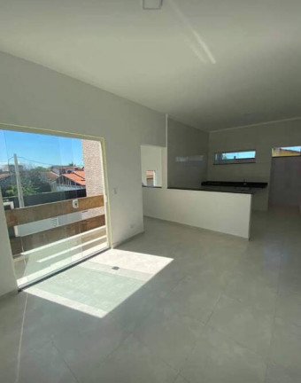 Imagem Casa com 2 Quartos à Venda,  em Jd. Regina - Itanhaém